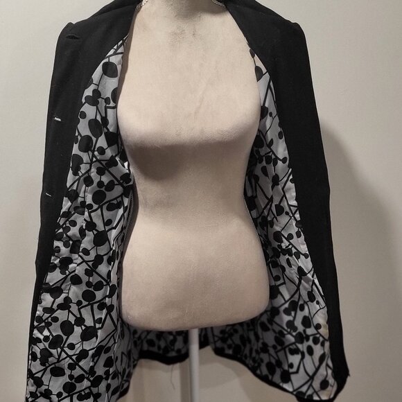 Tulle Black Walker Coat, Size Small, 60% Wool, 40% Viscose Dry Clean - Picture 13 of 15